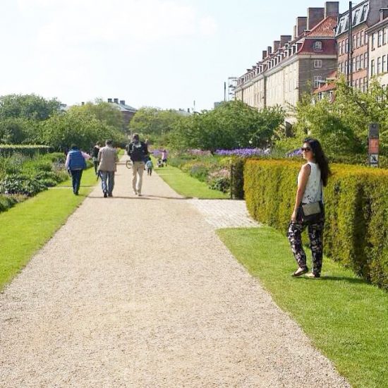 Sunny day in Copenhagen ... 😍🌿🍃🌻🌷🌺🍄🌹🌸🍀 @armyxxl gave a new nickname as grasshopper cos I kept walking on the grass. In fact my feet hurt. 😂😂😂