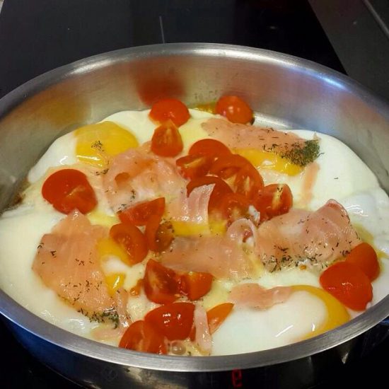 I forgot to post our breakfast pic. Here it is. #eggs #smokedsalmon #tomato #serebiifoodjournal #cheese #salt #pepper PS the cheese was so smelly today but we ate it anyways. @armyxxl made breakfast again. It's his turn to cook more as I cooked a lot back home. Hehehehe