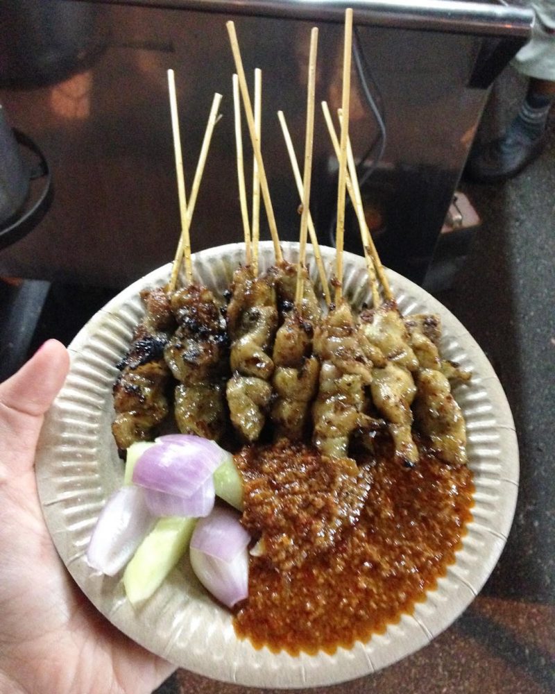 Yummy chicken and pork satay