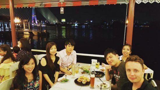 Saturday dinner by the river with the couples :) it was nice seeing you guys. @iamnatchamas