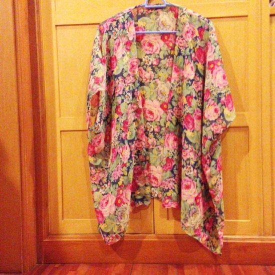 I sewed this kimono by hand . Omg I'm so excited about my first top that I made.