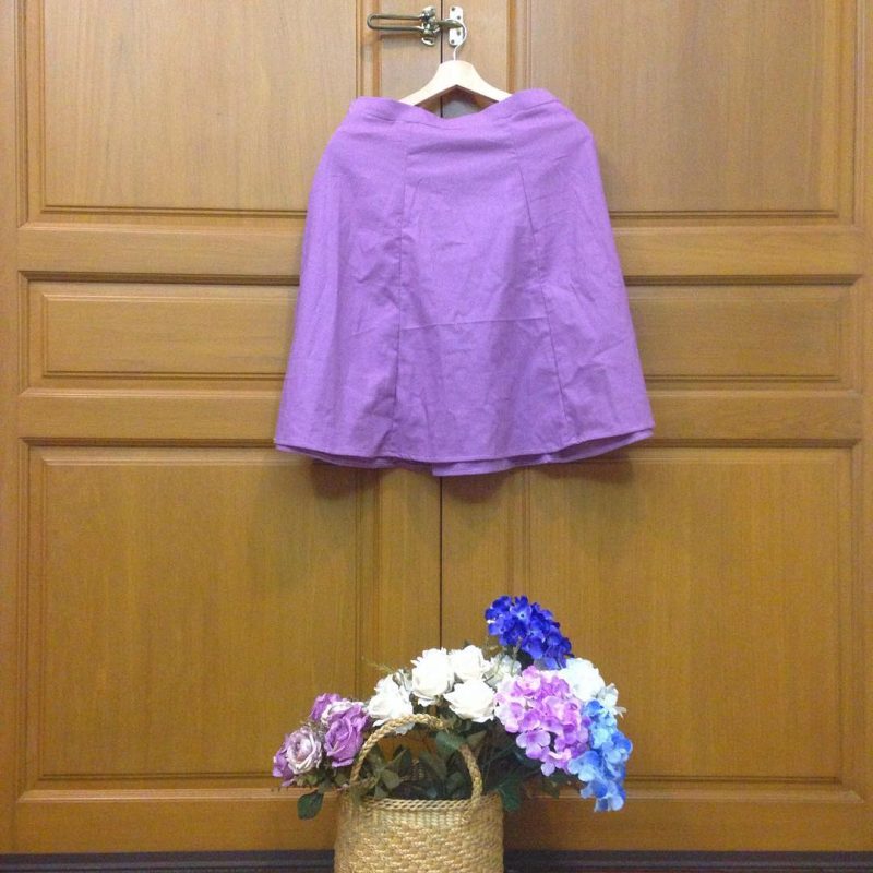 I just finished making my new purple skirt today. Cotton & linen blend fabric ... Yay! @iamnatchamas @vivanpro