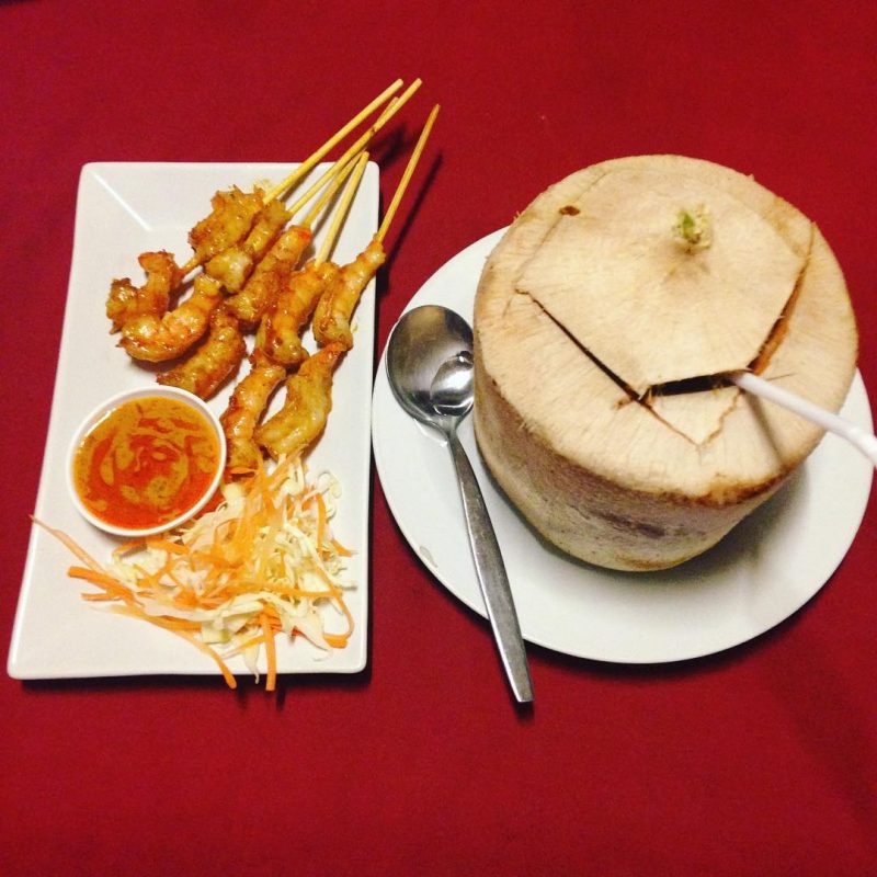 Shrimp satay and coconut juice 🌴