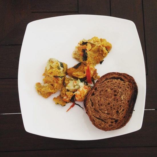 Steam shrimp with Thai curry , eating with dark bread PS I'm out of rice. Lol