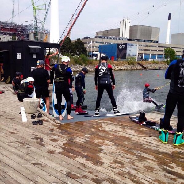 Threw back wakeboarding experience in Denmark when we went wakeboarding at the Copenhagen cable park. 🇩🇰 It was in summer but the water was still very cold. We had to wear a wetsuit. I look forward to going wakeboarding in 2 months again. Counting down from now.