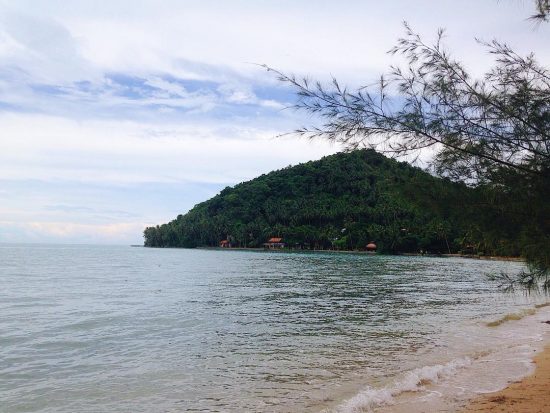 We went to this beach for the first time. It's  near tan island.