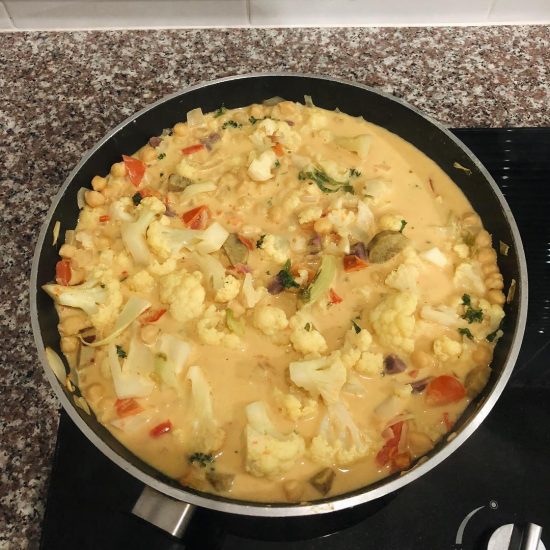 Vegan chickpea cauliflower curry