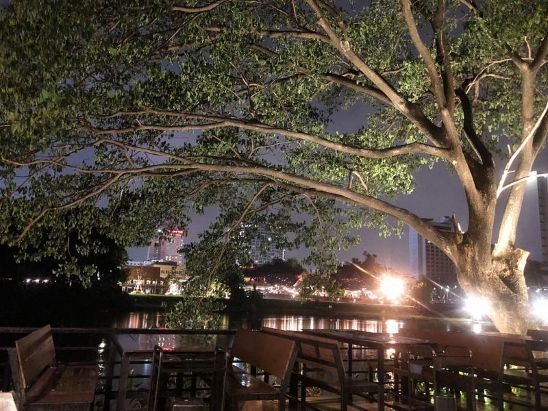 Hello from Chiang Mai! I just had dinner with my family  by Ping river in Chiangmai.