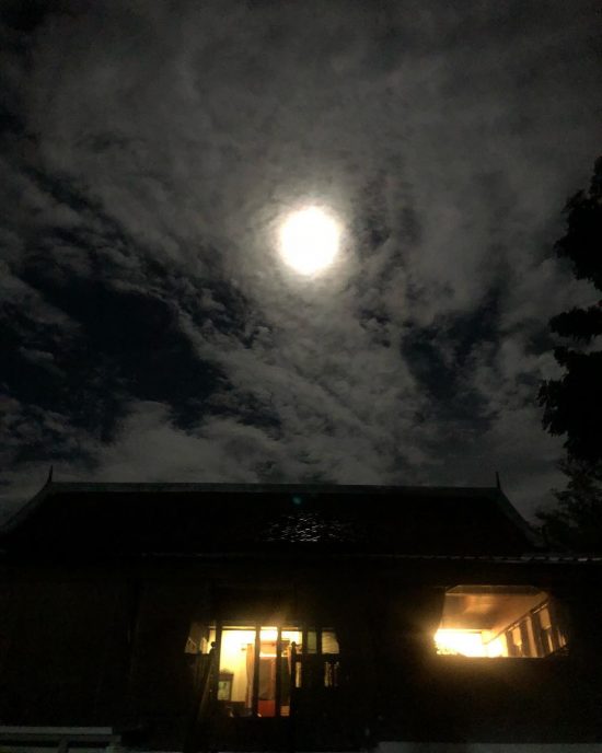 Beautiful full moon tonight 🌝 🌕