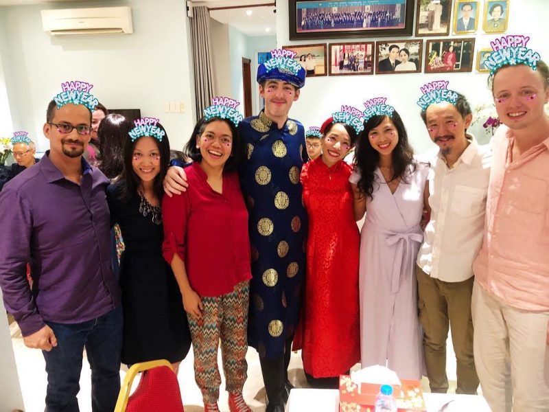 Happy New Year 🎆🎊🎈 2019 
Congrats  to Hong and Alan 👰🏻 🤵🏻💍
.
It’s very nice spending New Year’s Eve with our Bangkok expat friends in Vietnam. We used to hang out with them a lot in Bangkok. Later we all left Bangkok and continued our lives in other cities.
today we are going to the beach with them. Woohoo 🙌