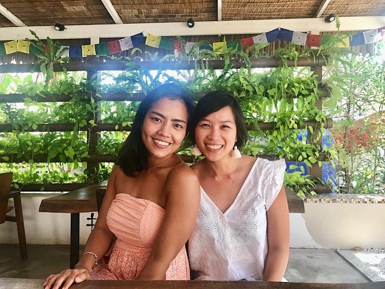 So glad to finally met up with you and your hubby on Koh Samui. Will visit you in Phuket soon. @missornynatchaya 🥰🥰👭 #citygirlturnedislandgirl  #beachgirls  #yogigirls #middleschoolfriends