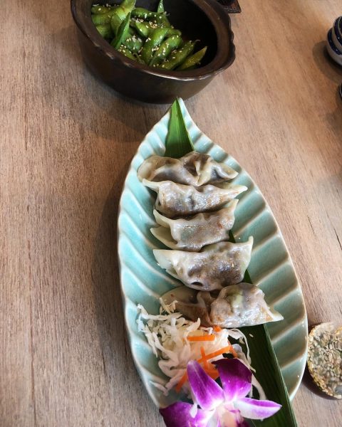 Yummy food at Bao Bao- Cafe & Eatery 😋 🥰🍽🤗💋🏝💑 yesterday I went to eat lunch at Bao Bao. I’m so in love with their vegan gyoza. It’s the best gyoza I tried on the island. I just wanna buy the whole pack of them and put them in my freezer. 😆😆😆😆😆 they are so yummy!!