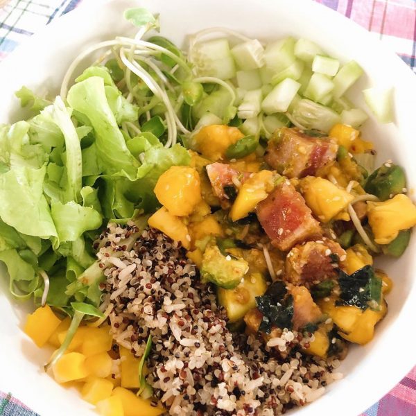 Lunch:  tuna steak poke bowl. I love it so much!! Dinner: vegan mushroom quinoa salad with tempeh and a lot of cilantros 🥗 I was eating for 5 times today. Lol I love food. 🥰
.
.
.
.
.
.
.
#eatwell