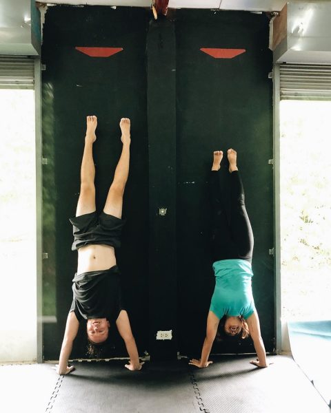 It has been a while. I’m back on the mat again. Morning yoga class with Teacher Noi at Lamai Beach Crossfit Namaste 🙏🏻 🧘🏻‍♀️💪🏻🥰 ➡️➡️➡️➡️➡️➡️➡️. #yogajournal #yoganote #yogilife #yoga #yogainspiration #yogaeverydamnday #yogamotivation #yogabuddies